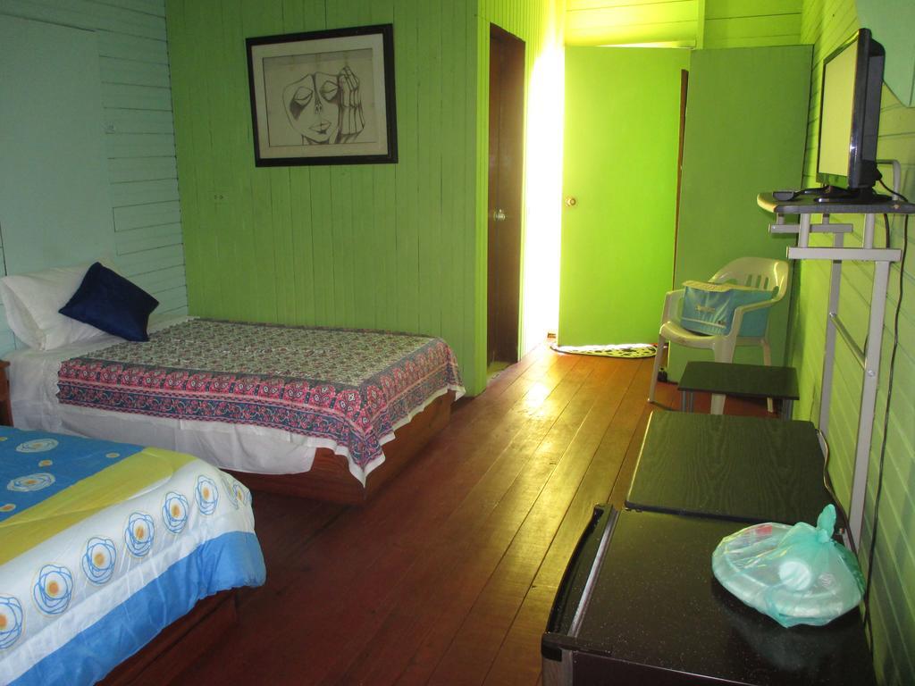 Hotel Flemming Tree Providencia Island Extérieur photo