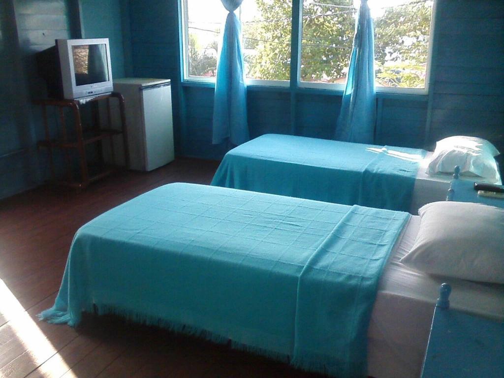 Hotel Flemming Tree Providencia Island Extérieur photo