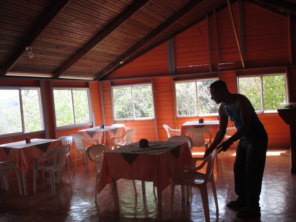 Hotel Flemming Tree Providencia Island Extérieur photo
