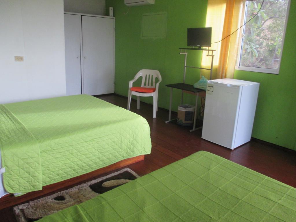 Hotel Flemming Tree Providencia Island Extérieur photo