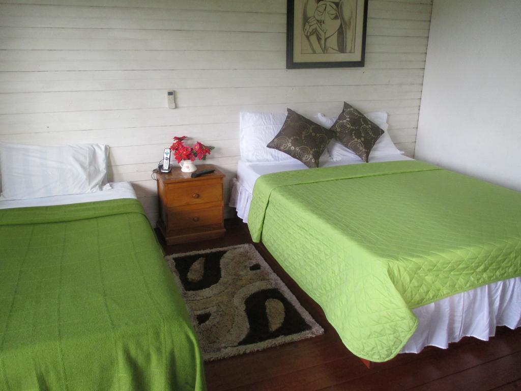 Hotel Flemming Tree Providencia Island Extérieur photo