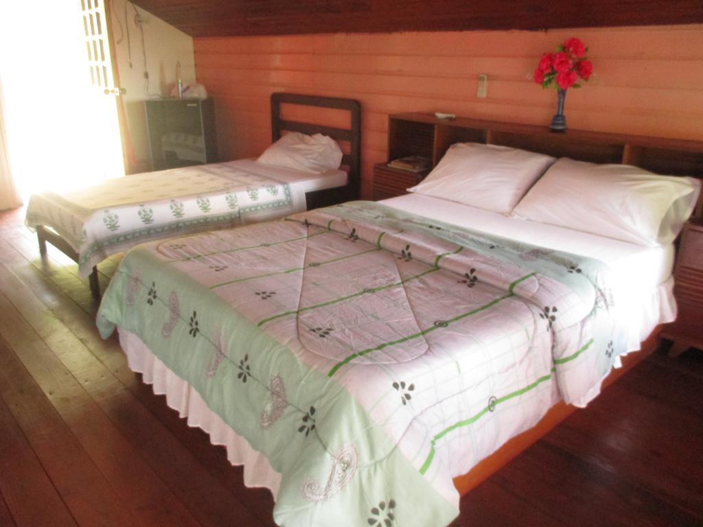 Hotel Flemming Tree Providencia Island Extérieur photo