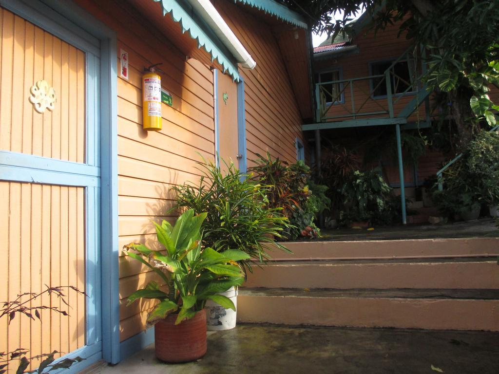 Hotel Flemming Tree Providencia Island Extérieur photo