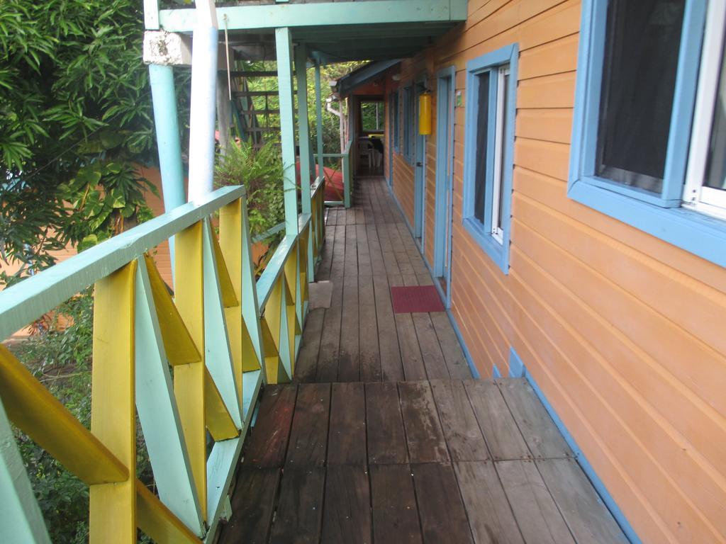Hotel Flemming Tree Providencia Island Extérieur photo